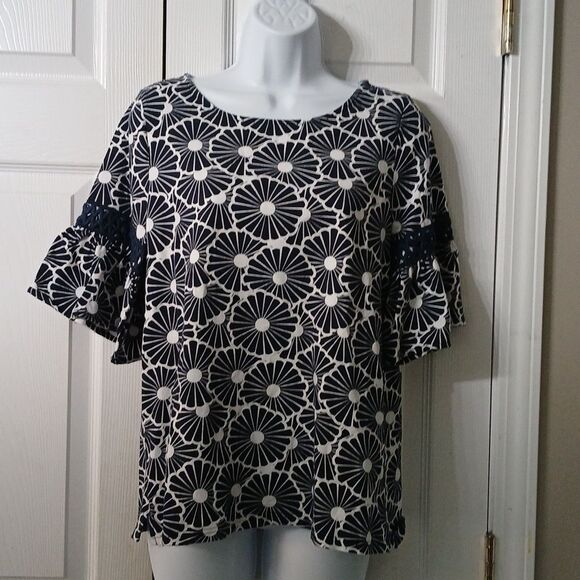 Crown & Ivy navy and white short sleeve top shirt Sz S NWOT - Picture 1 of 8
